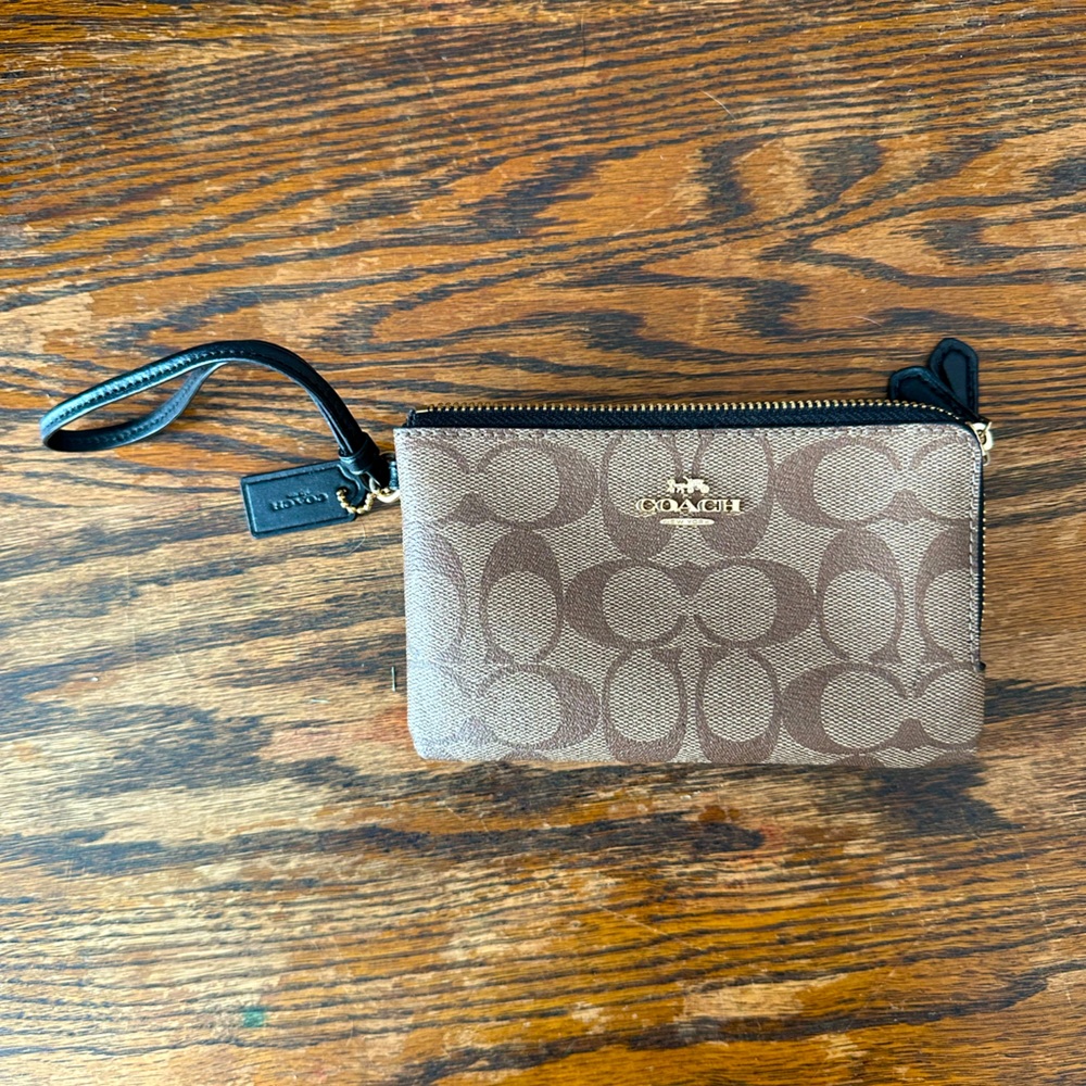 Coach wallet/wristlet